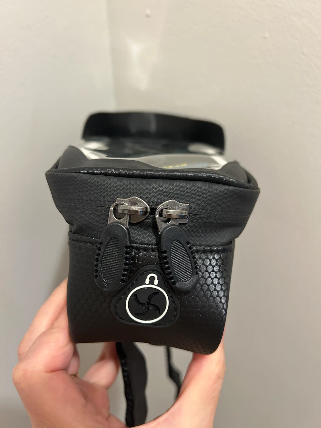 Brand new Cycling Phone Mount Bag - photo 3