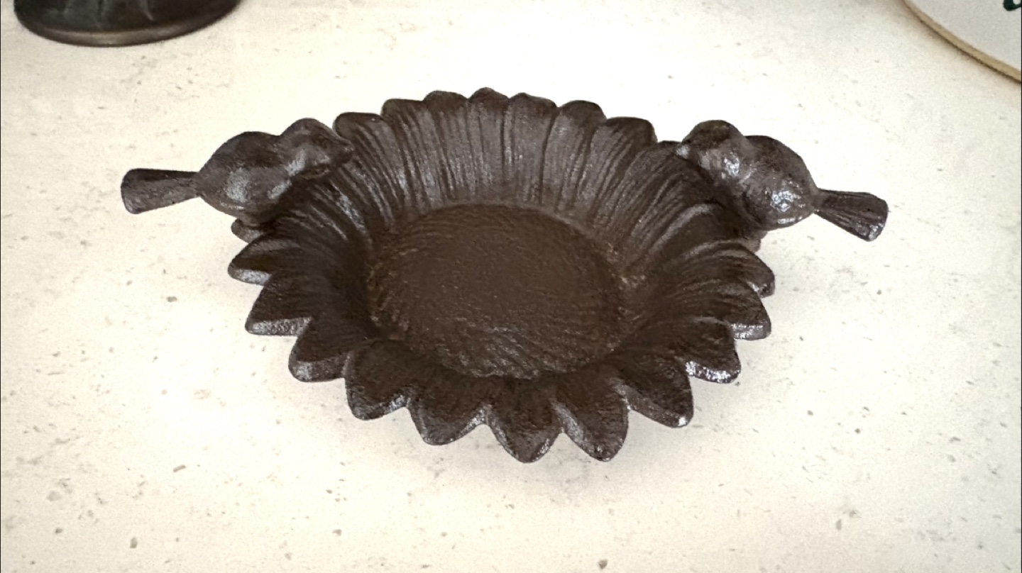 Heavy Cast Iron Sunflower Bird Feeder Dish - photo 2