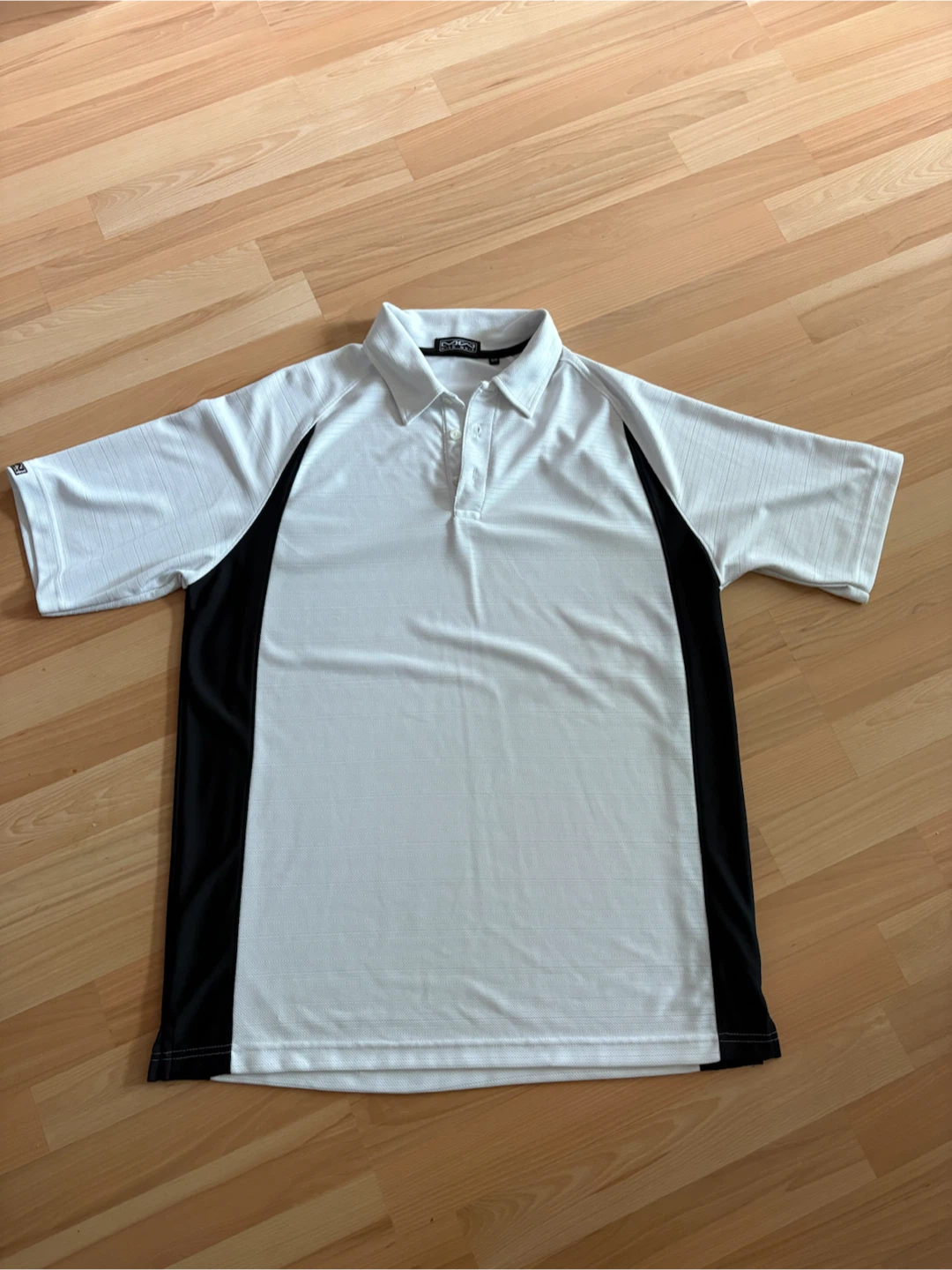 Men’s White and Black Shirt