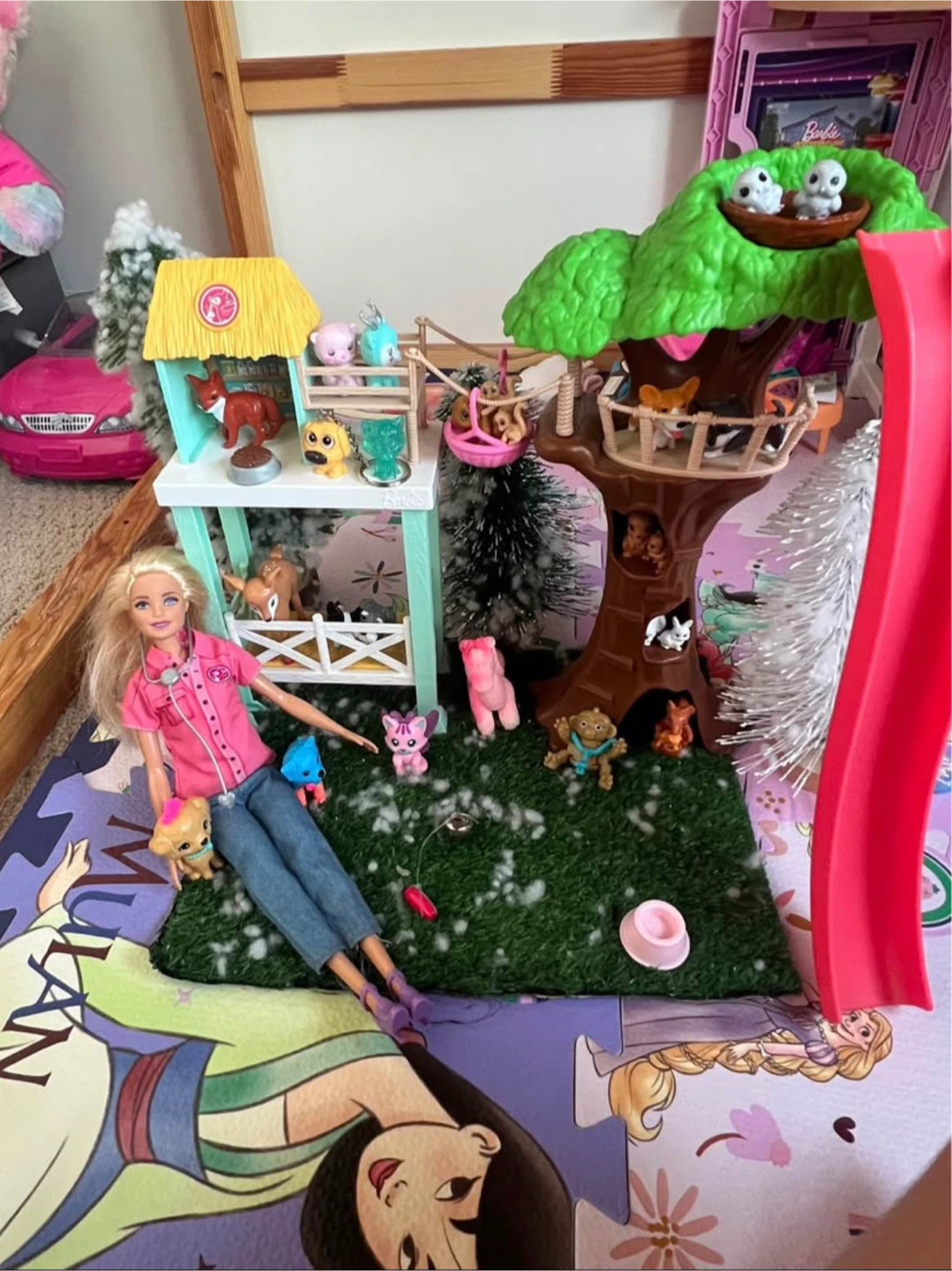 Barbie Pet Vet Playset Treehouse & Clinic