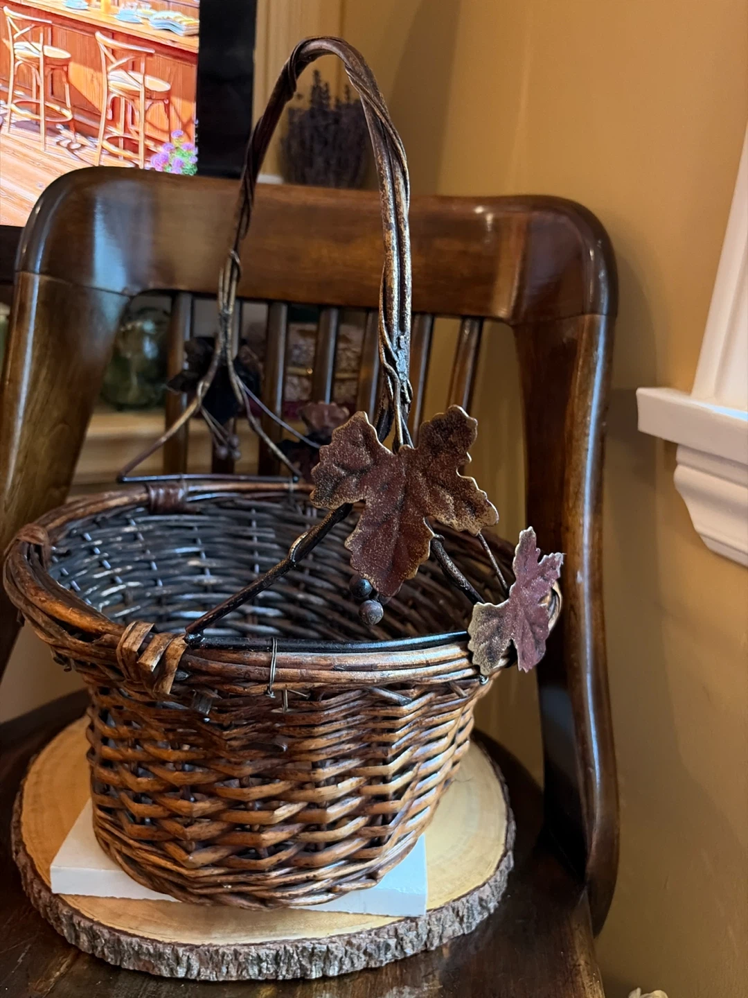 Wicker Basket with Handle and Leaf Accents - photo 2
