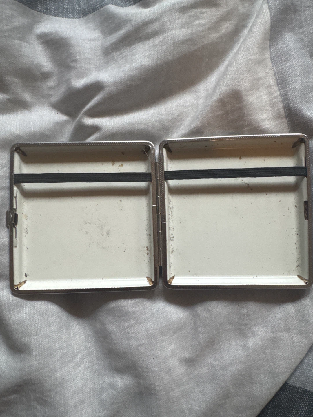 Wolf pack cigarette case - photo 2