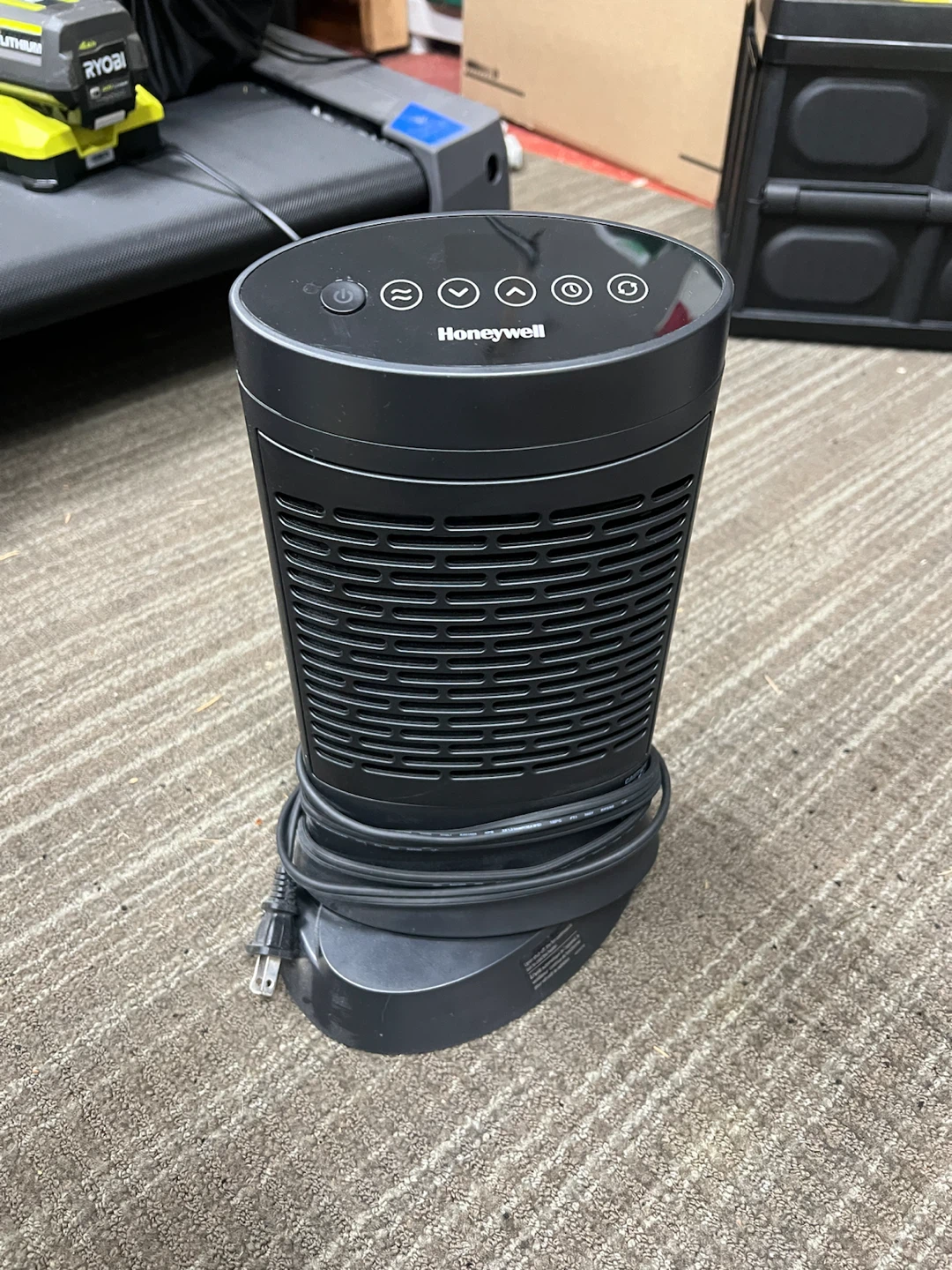 Honeywell Slim Design Ceramic Heater - photo 2