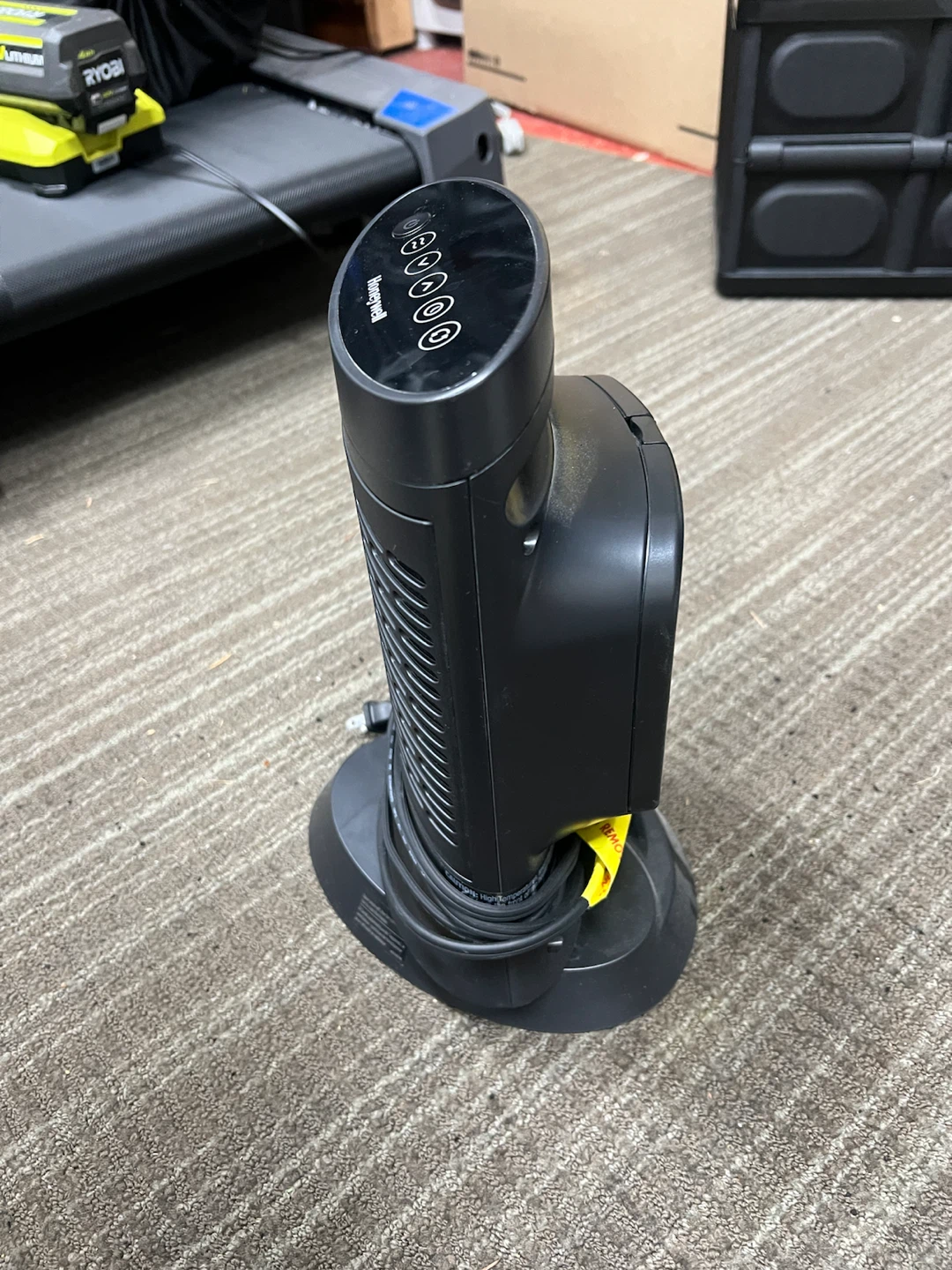 Honeywell Slim Design Ceramic Heater - photo 3