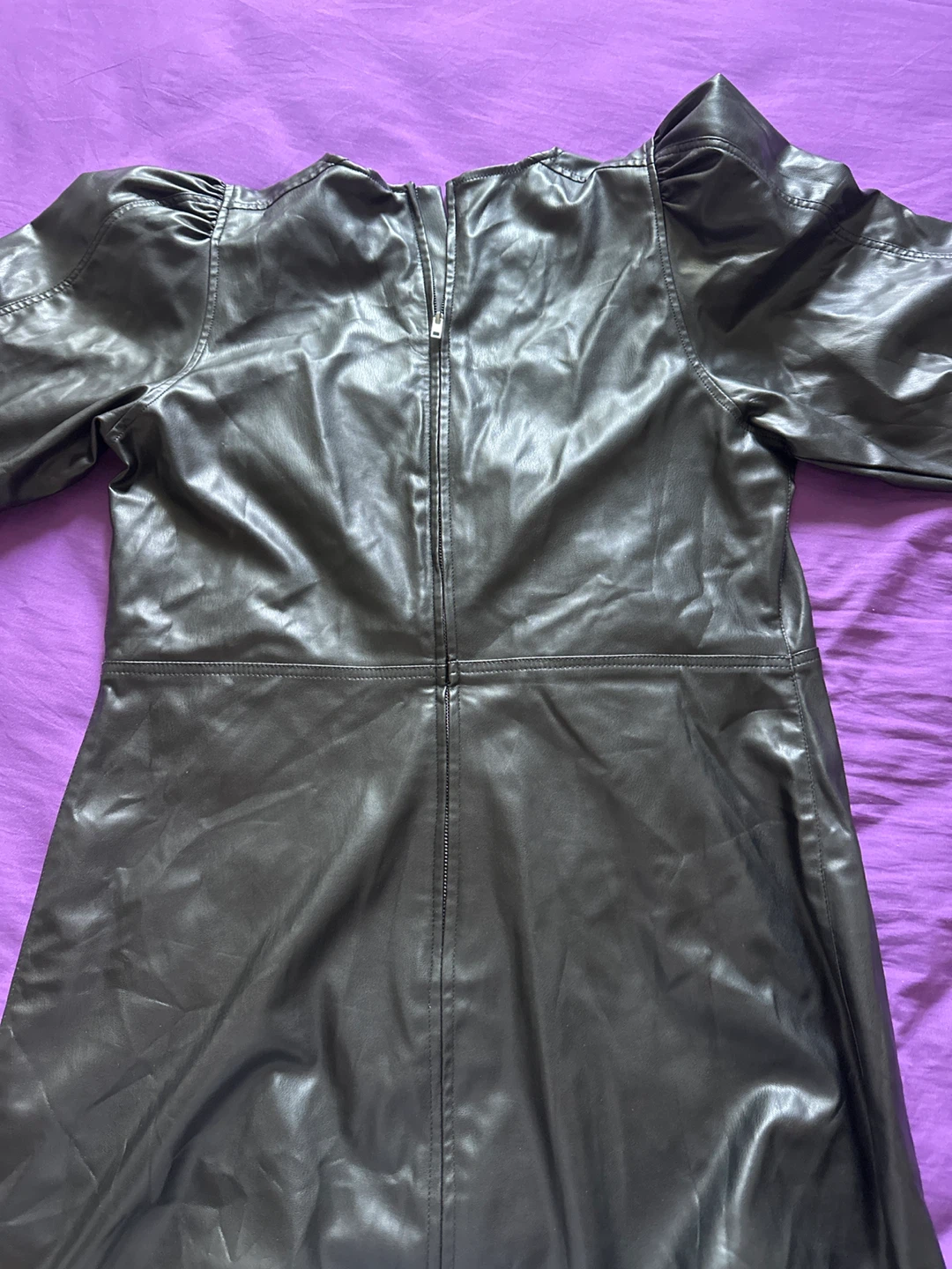 H&M Black Faux Leather Dress favourite Puff Sleeves - Size L - photo 2
