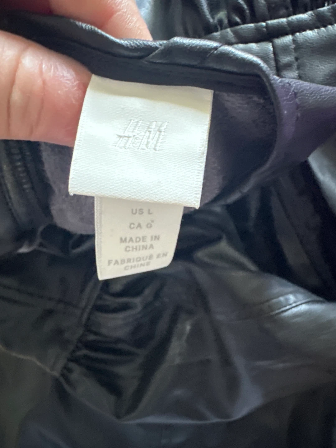 H&M Black Faux Leather Dress favourite Puff Sleeves - Size L - photo 3