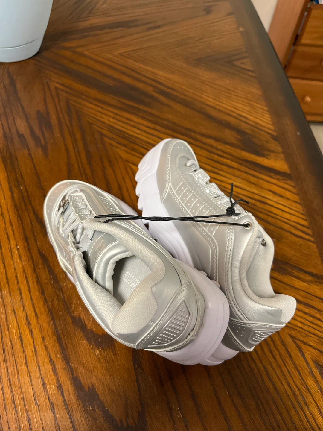 Athletic Works Men's Silver Sneakers Size 7 - photo 3