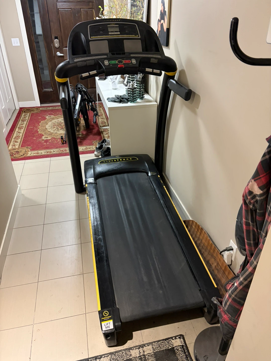 Live strong Treadmill