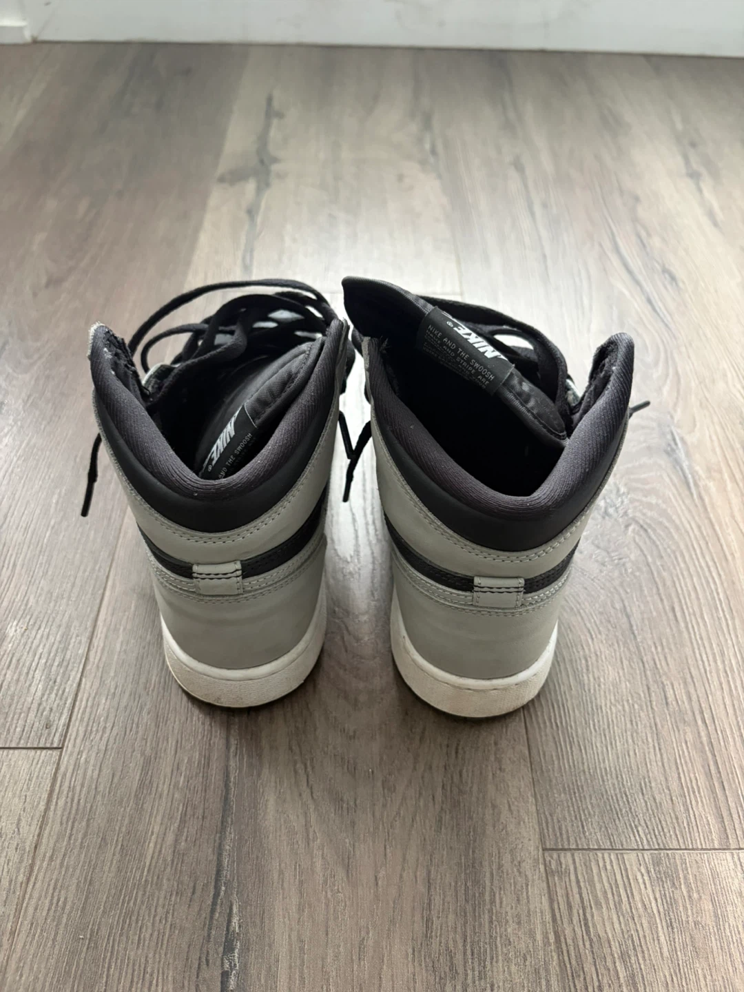 Air Jordan 1 High OG Chaussures Gris Noir Taille 10 - photo 3