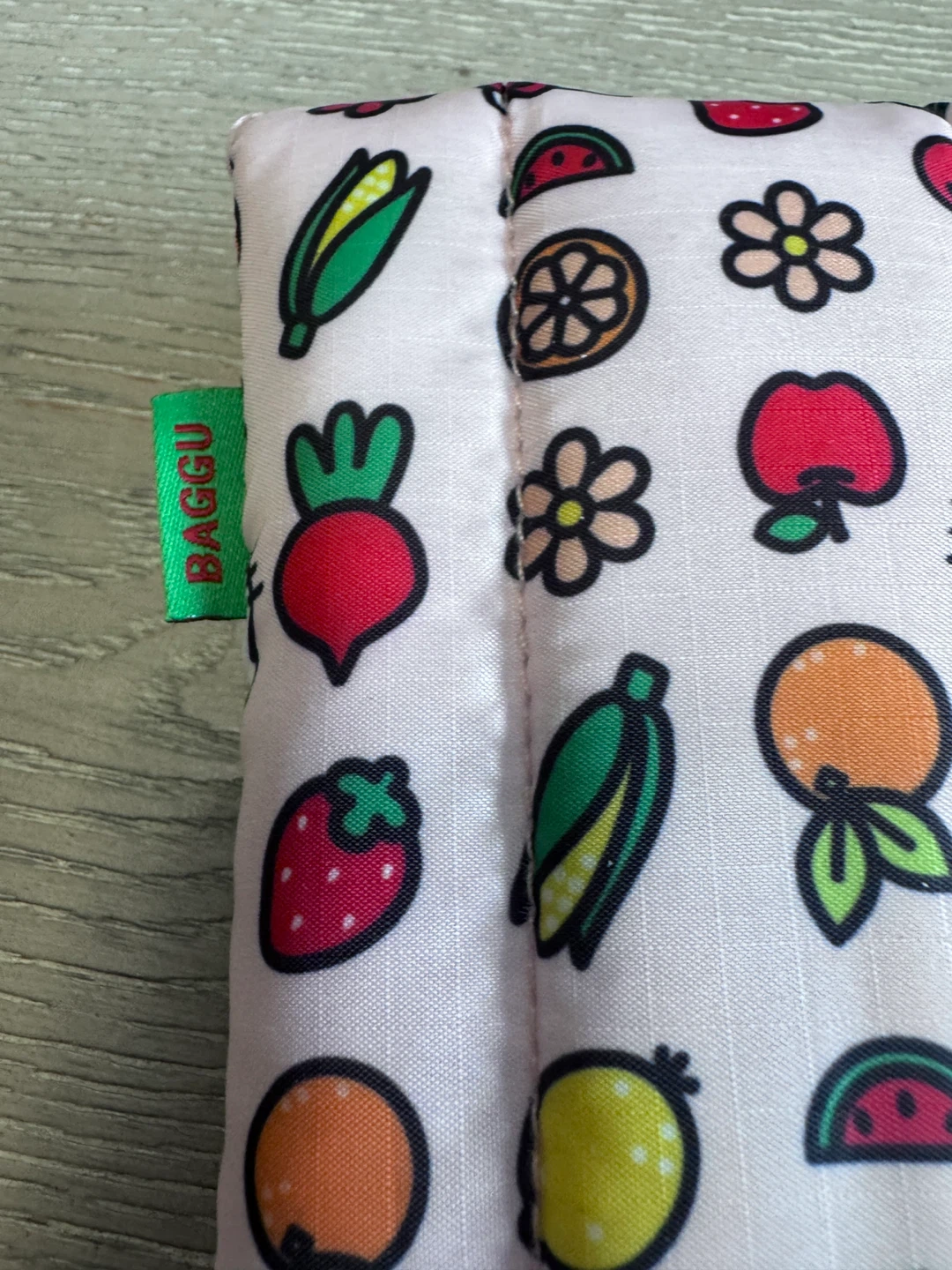 BAGGU x Hello Kitty Puffy Glasses Sleeve - photo 4