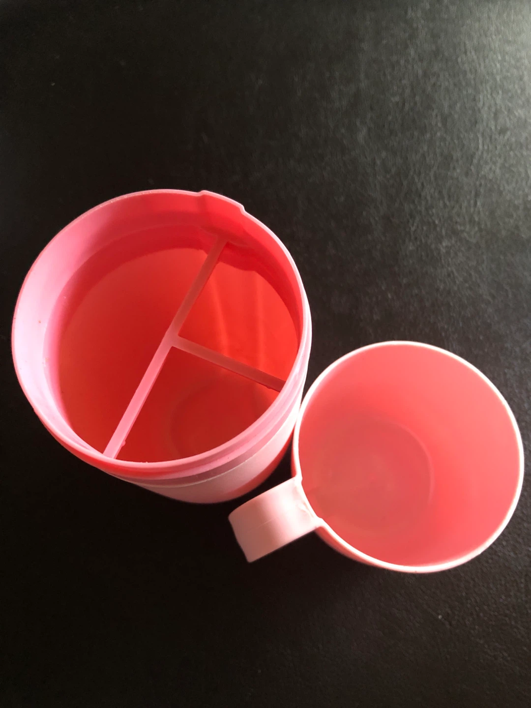 Pink Travel Toothbrush Holder with Cups - photo 2