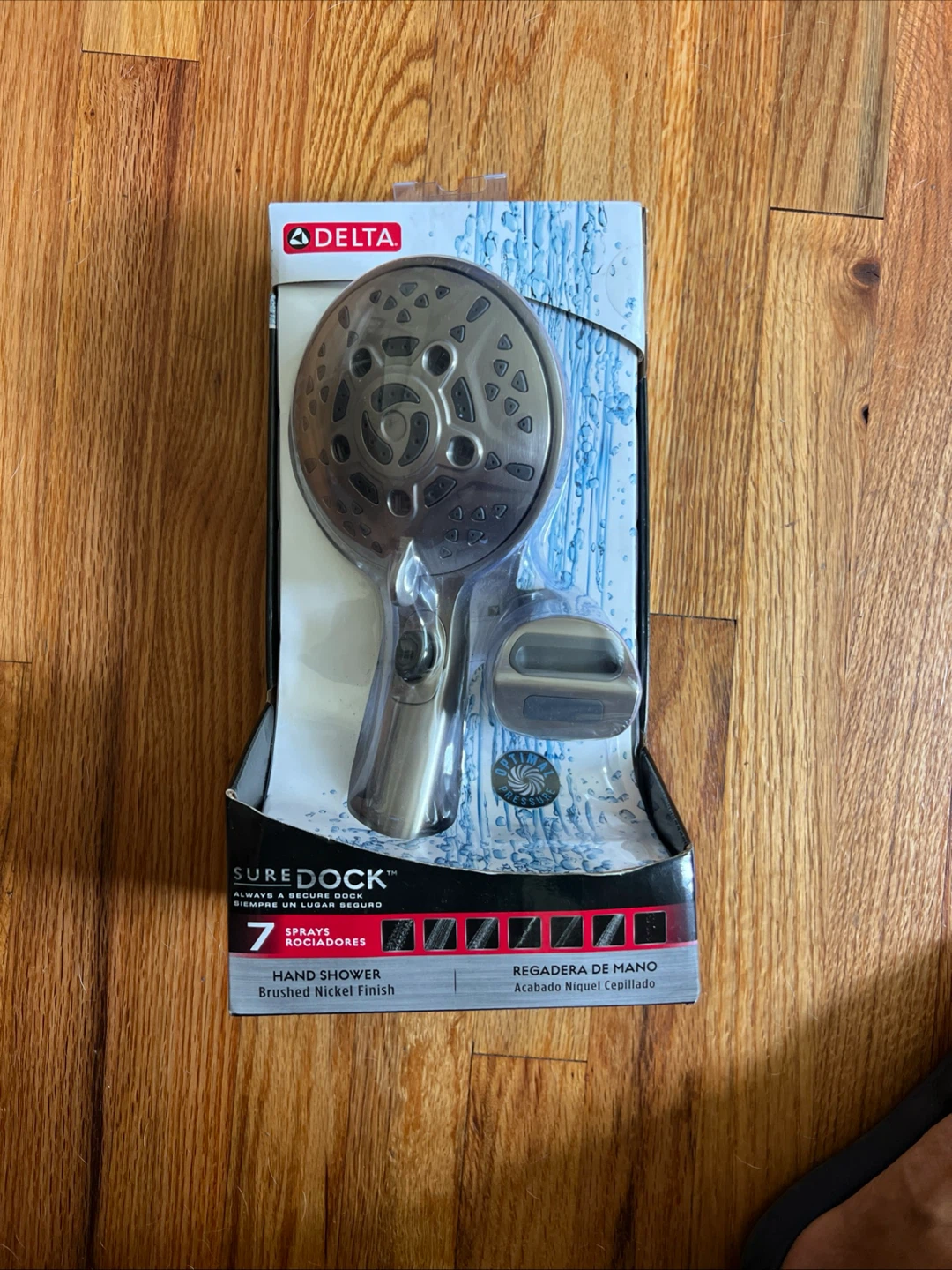 Delta 7-Spray Hand Shower with SureDock