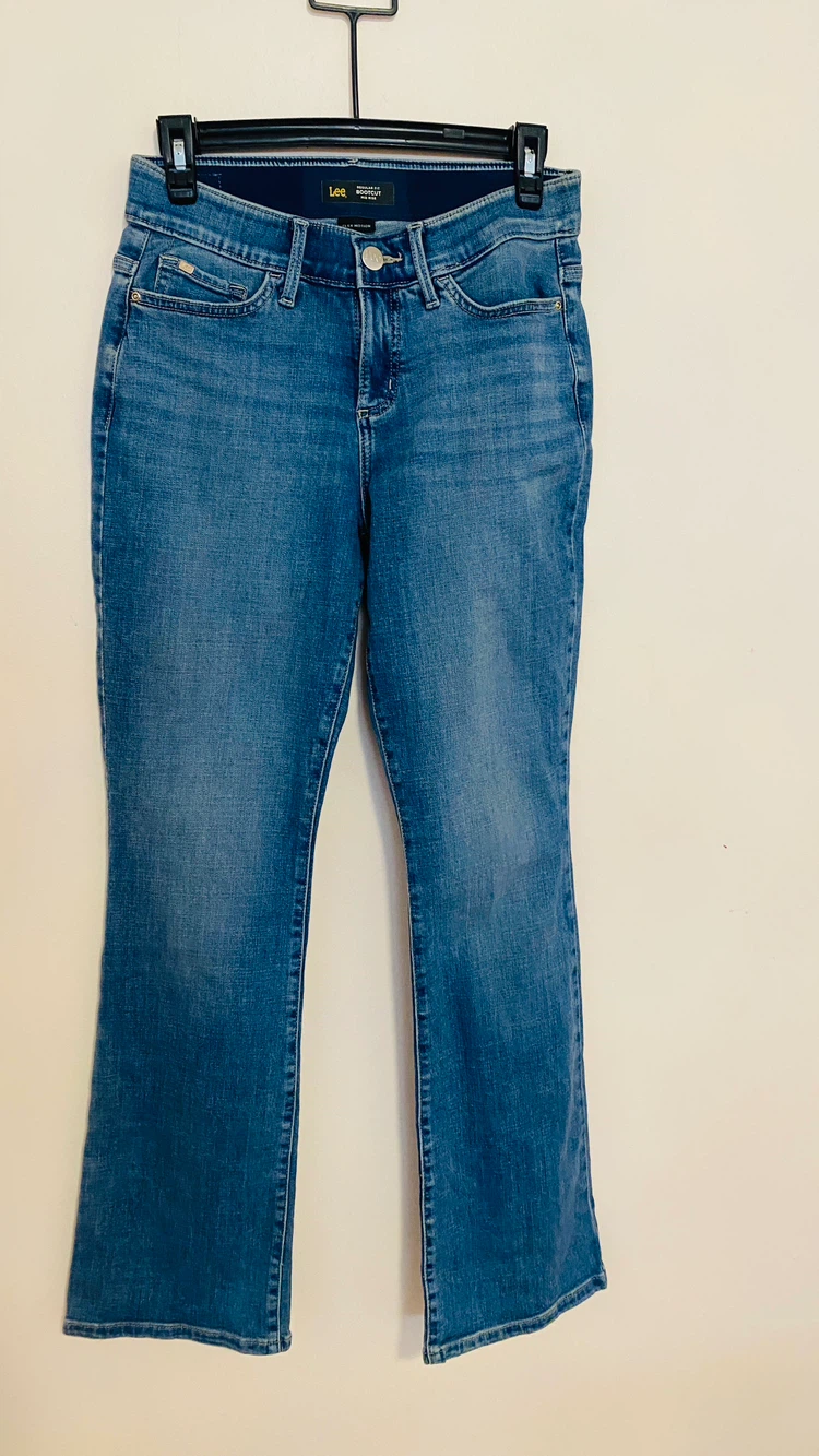 Lee Mid Rise bootcut size 4 - photo 2