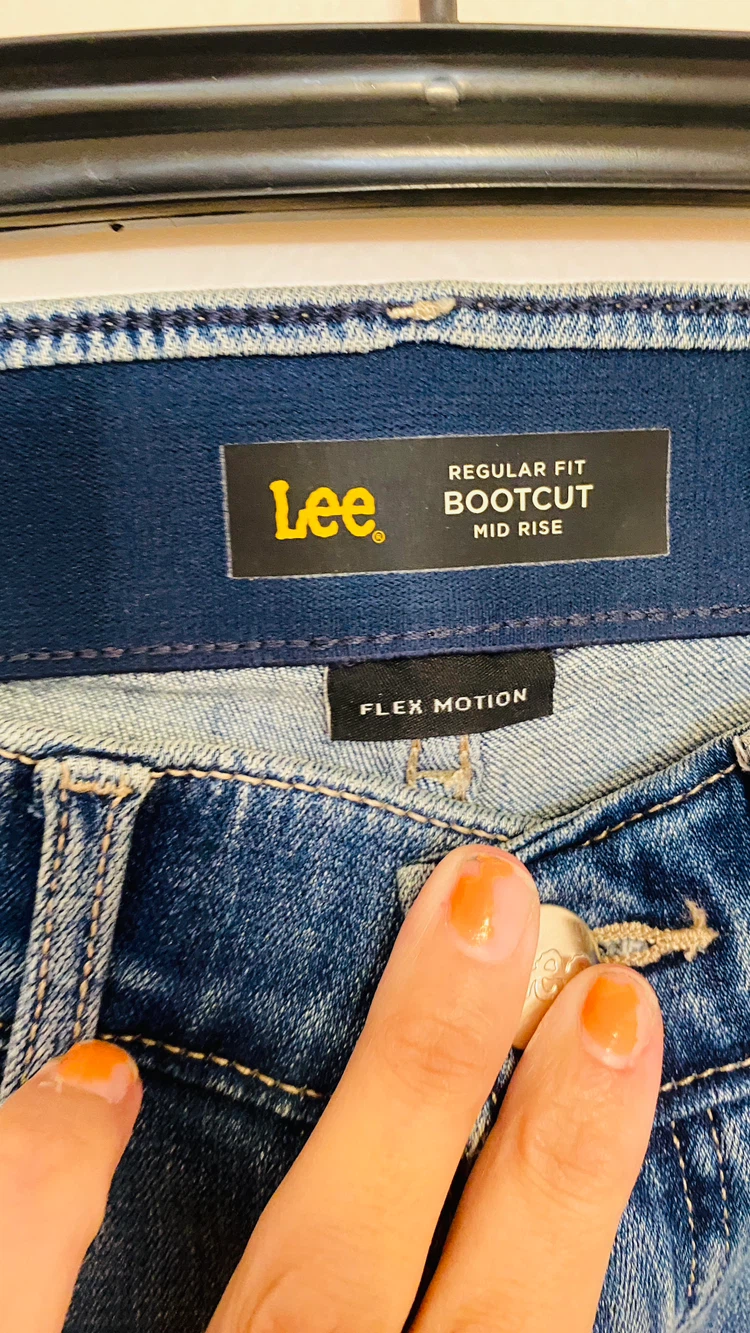 Lee Mid Rise bootcut size 4 - photo 4