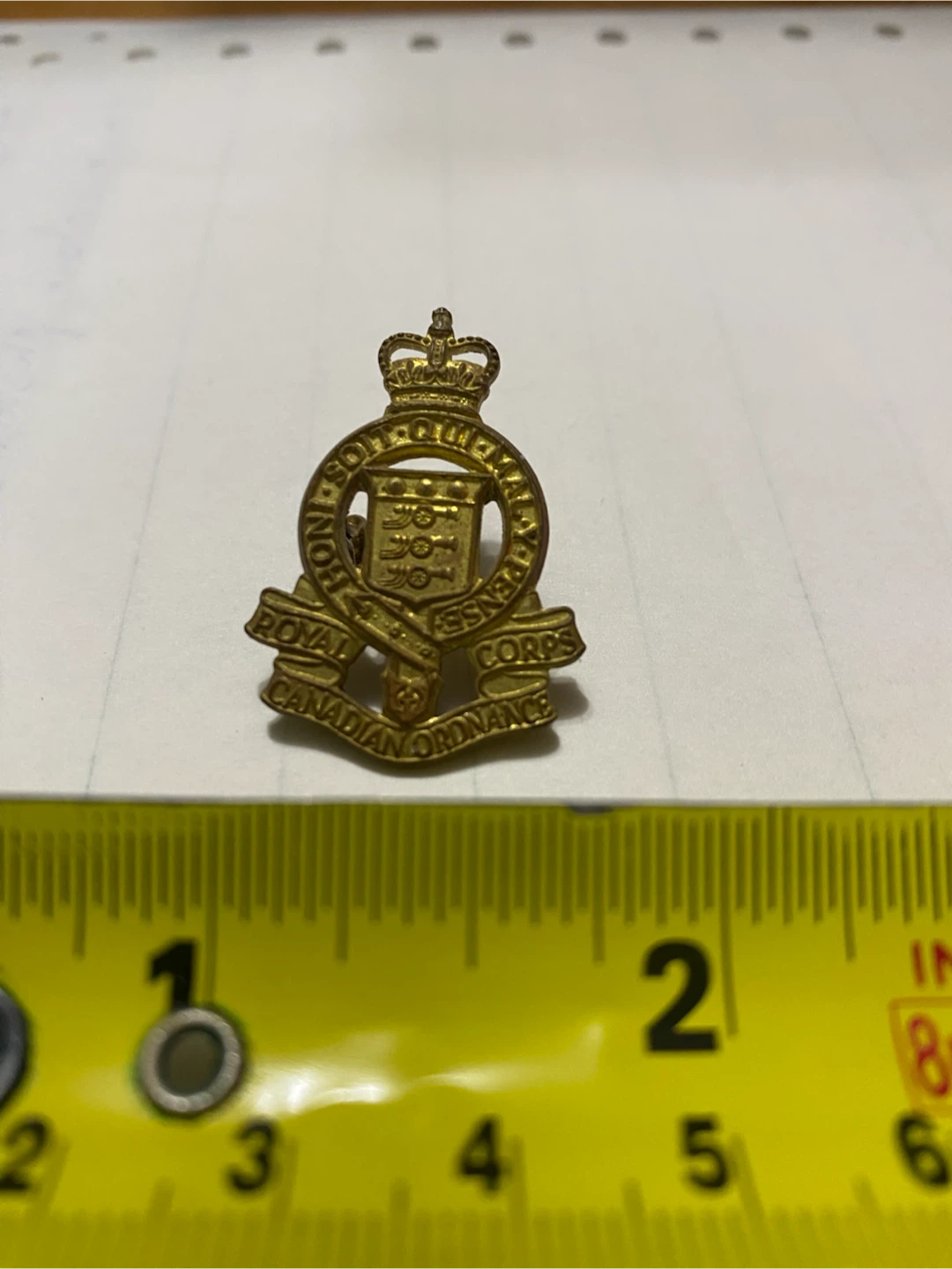 WW2 Royal Canadian Collar Badge