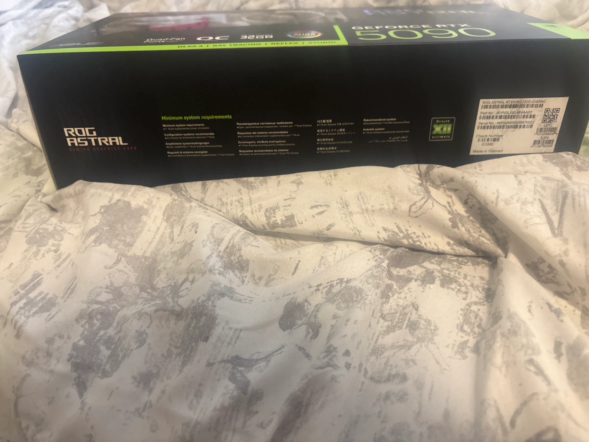 NVIDIA GeForce RTX 5090 Graphics Card - photo 3