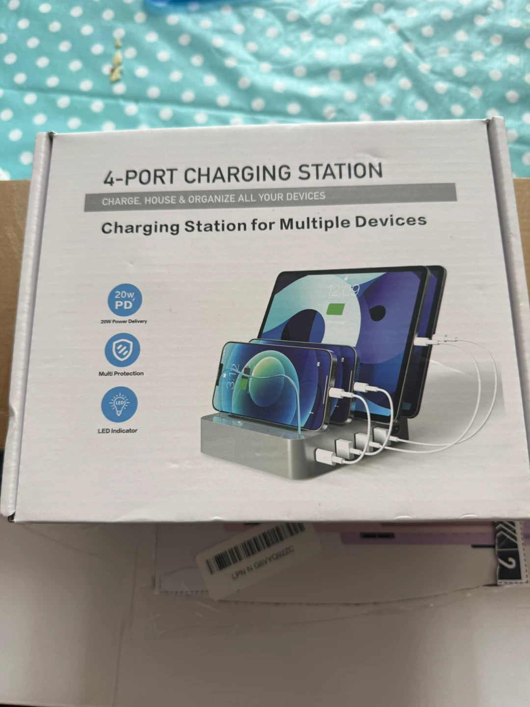 4-Port Charging Station for Multiple Devices