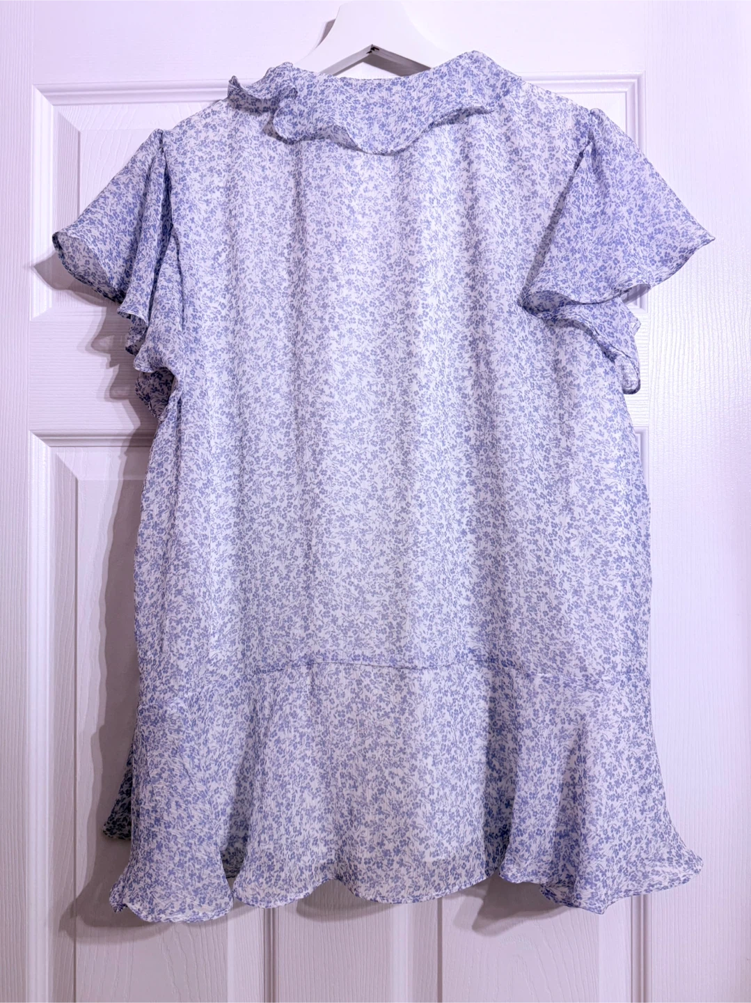 CeCe Floral Print Ruffle V-Neck Blouse - photo 4