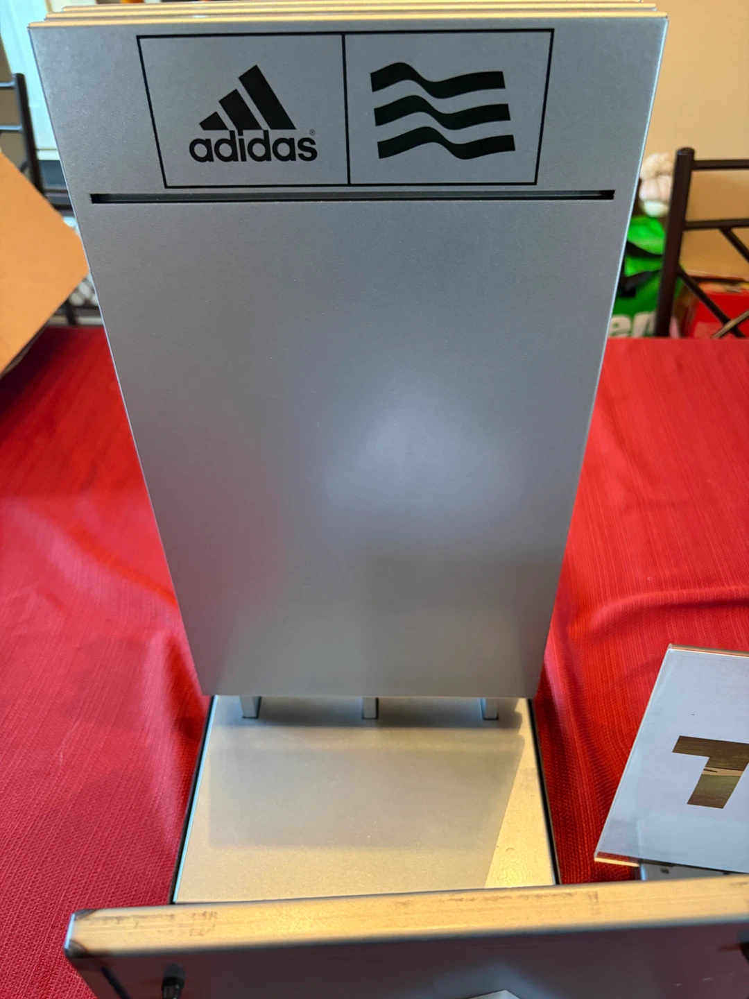 Adidas promotional shoe displays - photo 4