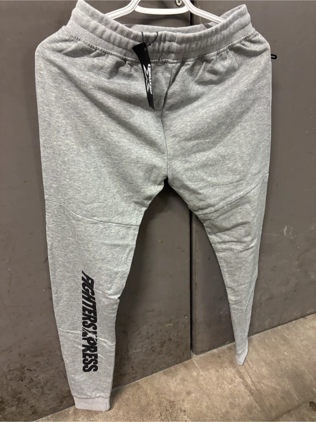 FightersXPress Grey Hoodie and Joggers Set XS - photo 2