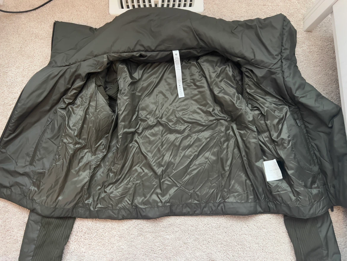 Women’s Lululemon Down Fill Jacket - photo 4