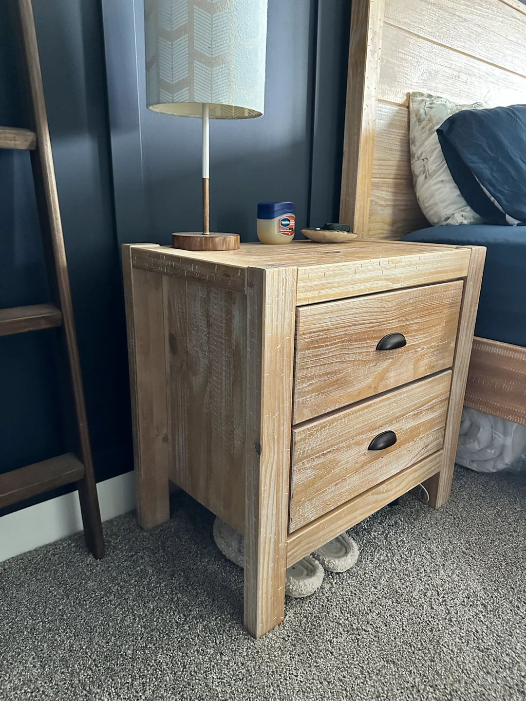 MUST GO!!!!! King Bed + Dresser Set – Driftwood - photo 5