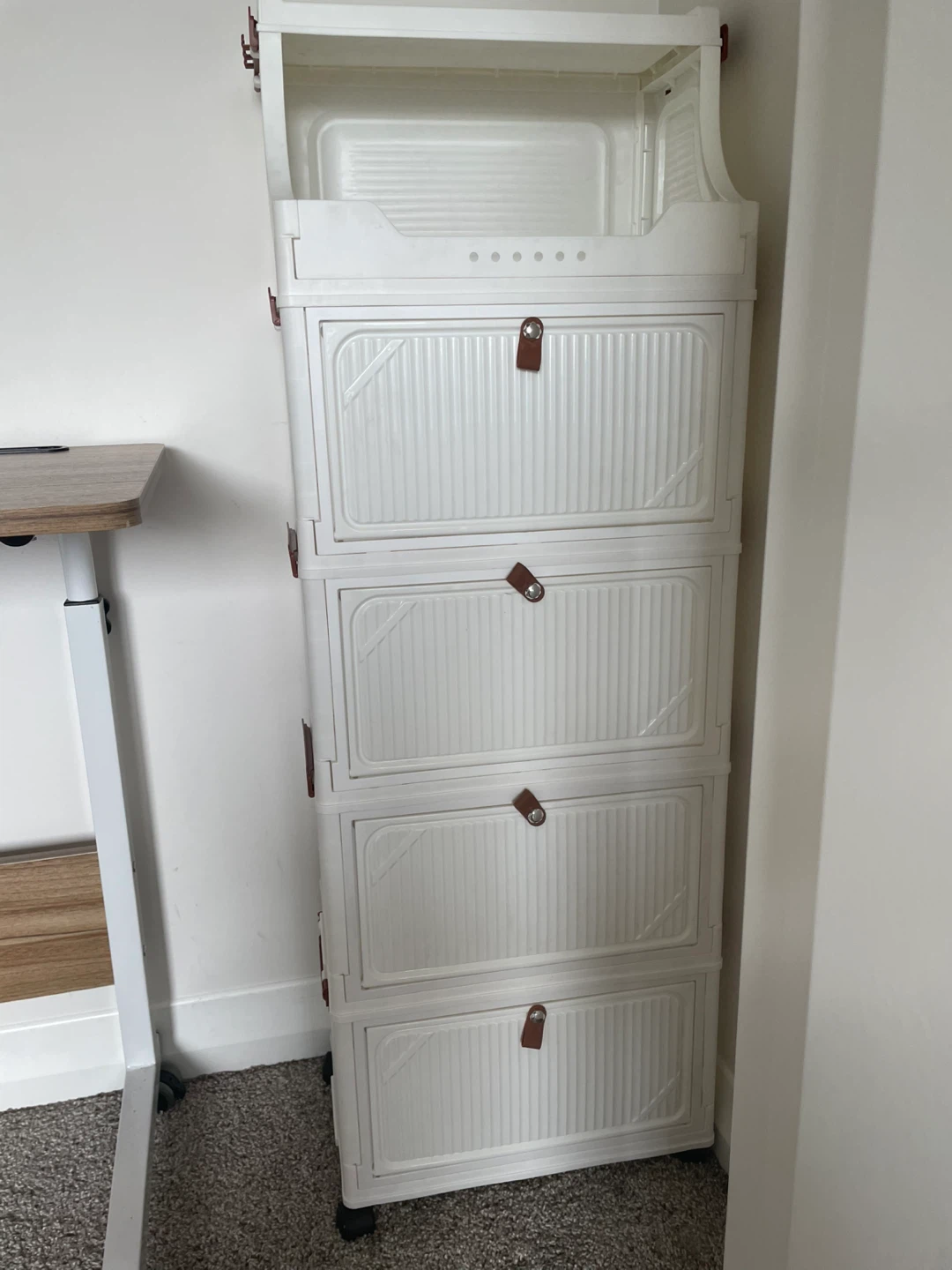 White Plastic Storage Cabinet with 5 Drawers