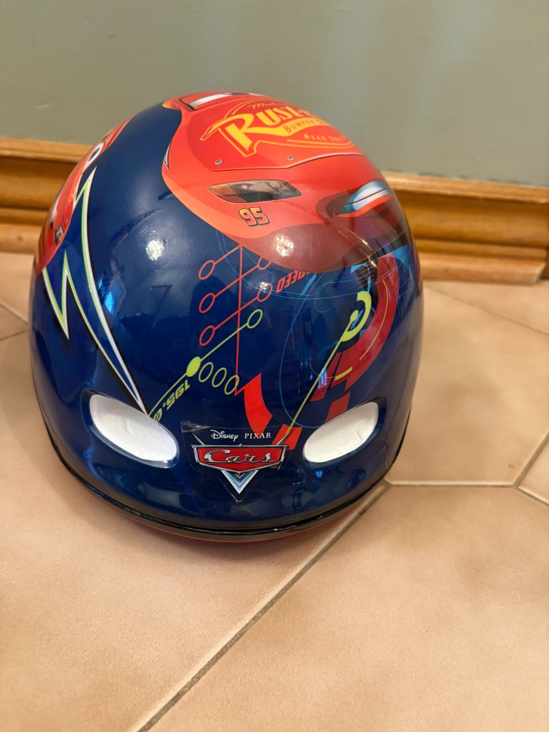 Disney Pixar Cars Lightning McQueen Helmet - photo 2