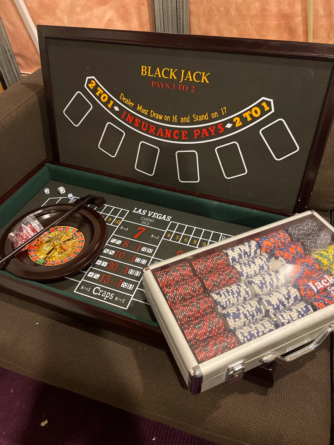Jackpot Games Gifts & Entertainment Casino Set