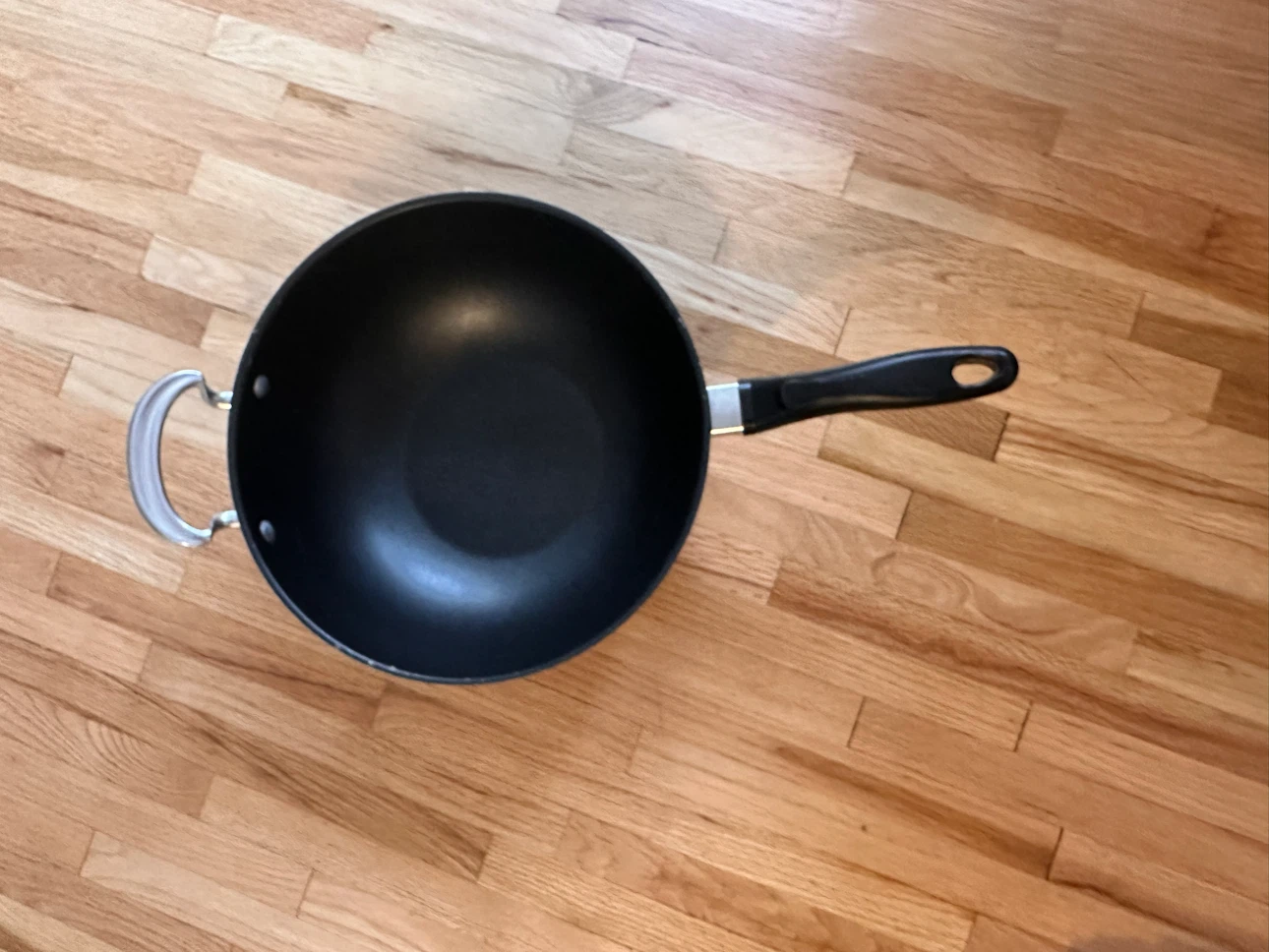 Lot: Kettle & Various Baking Pans & Wok - photo 5