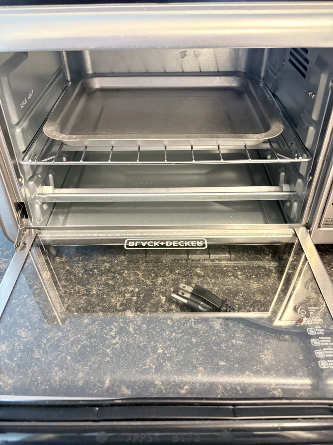 Black & Decker Toaster Oven - photo 2