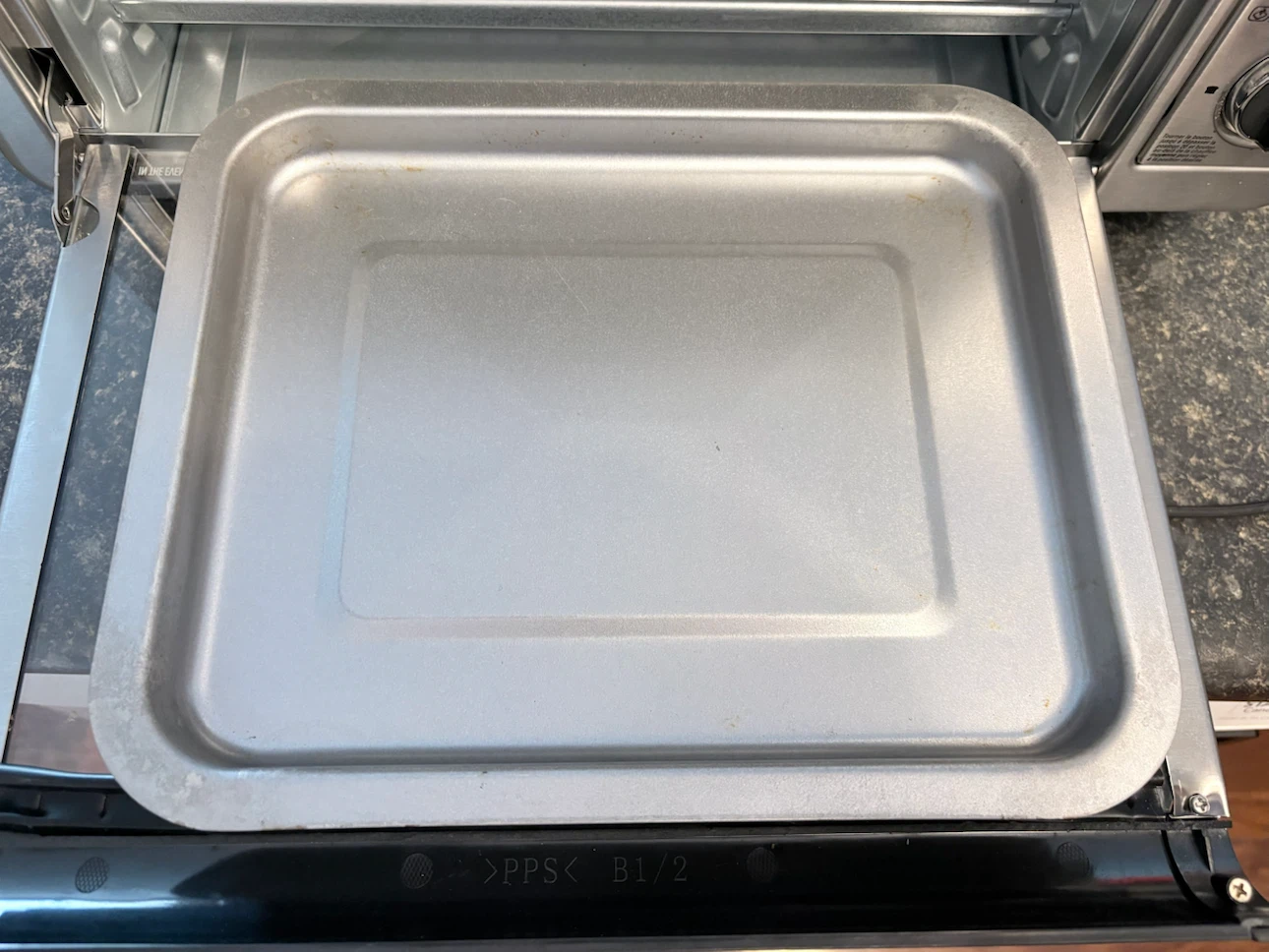 Black & Decker Toaster Oven - photo 4