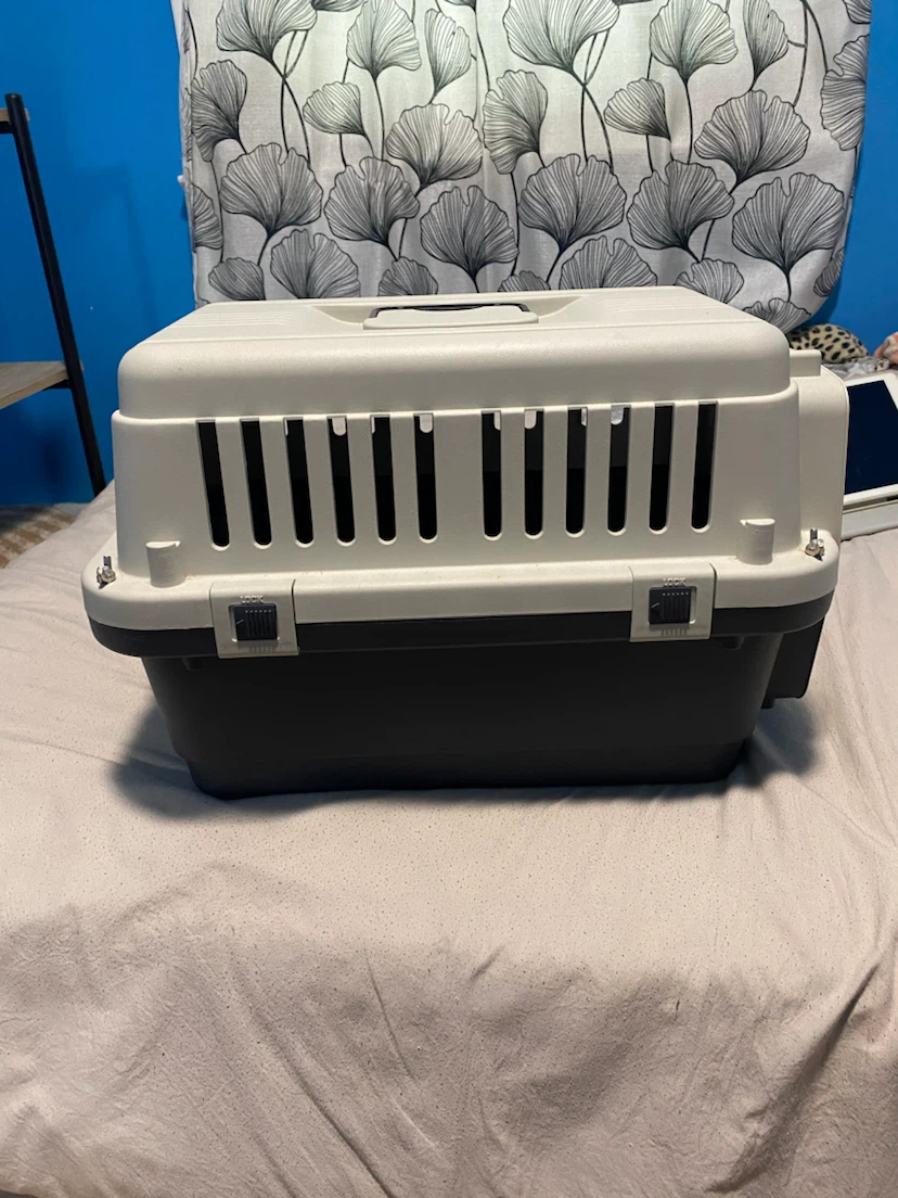 24”inch dog and cat carrier/crate - photo 4