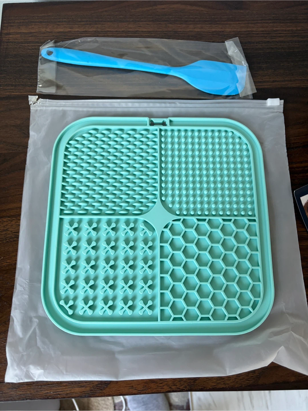 Lukito Non-Slip Silicone Pet Lick Mat & Spatula Set