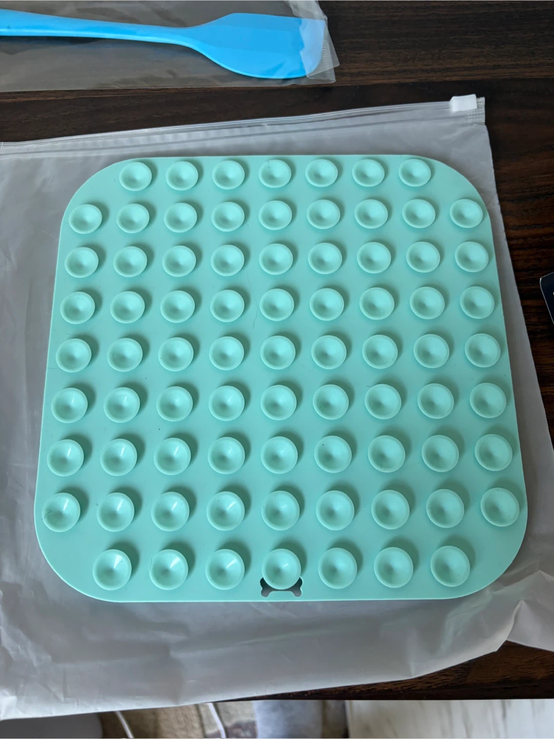 Lukito Non-Slip Silicone Pet Lick Mat & Spatula Set - photo 2