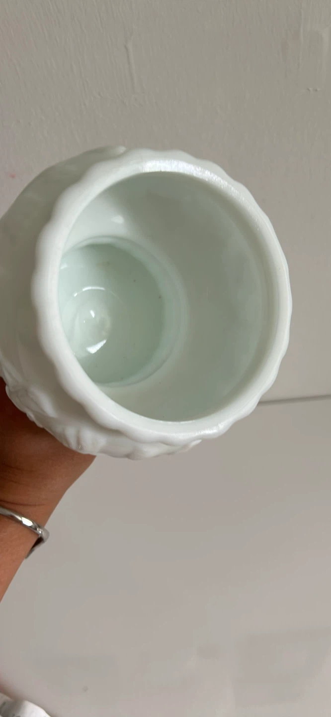 White Milk Glass Footed Dish with Embossed Design - photo 2