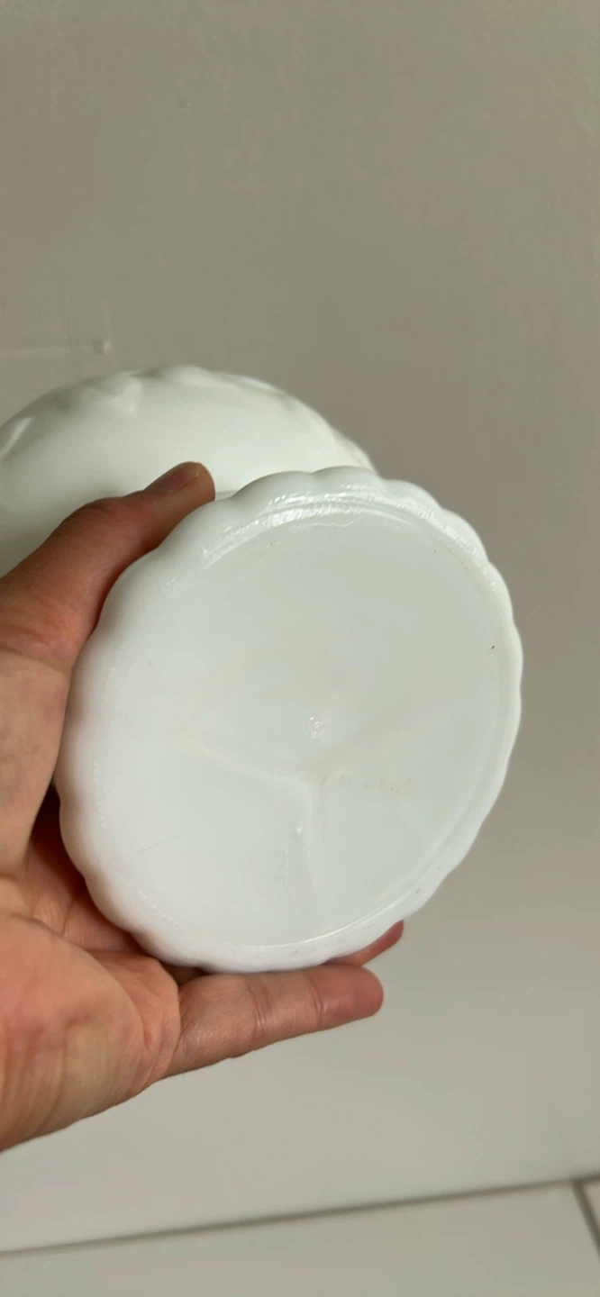 White Milk Glass Footed Dish with Embossed Design - photo 3