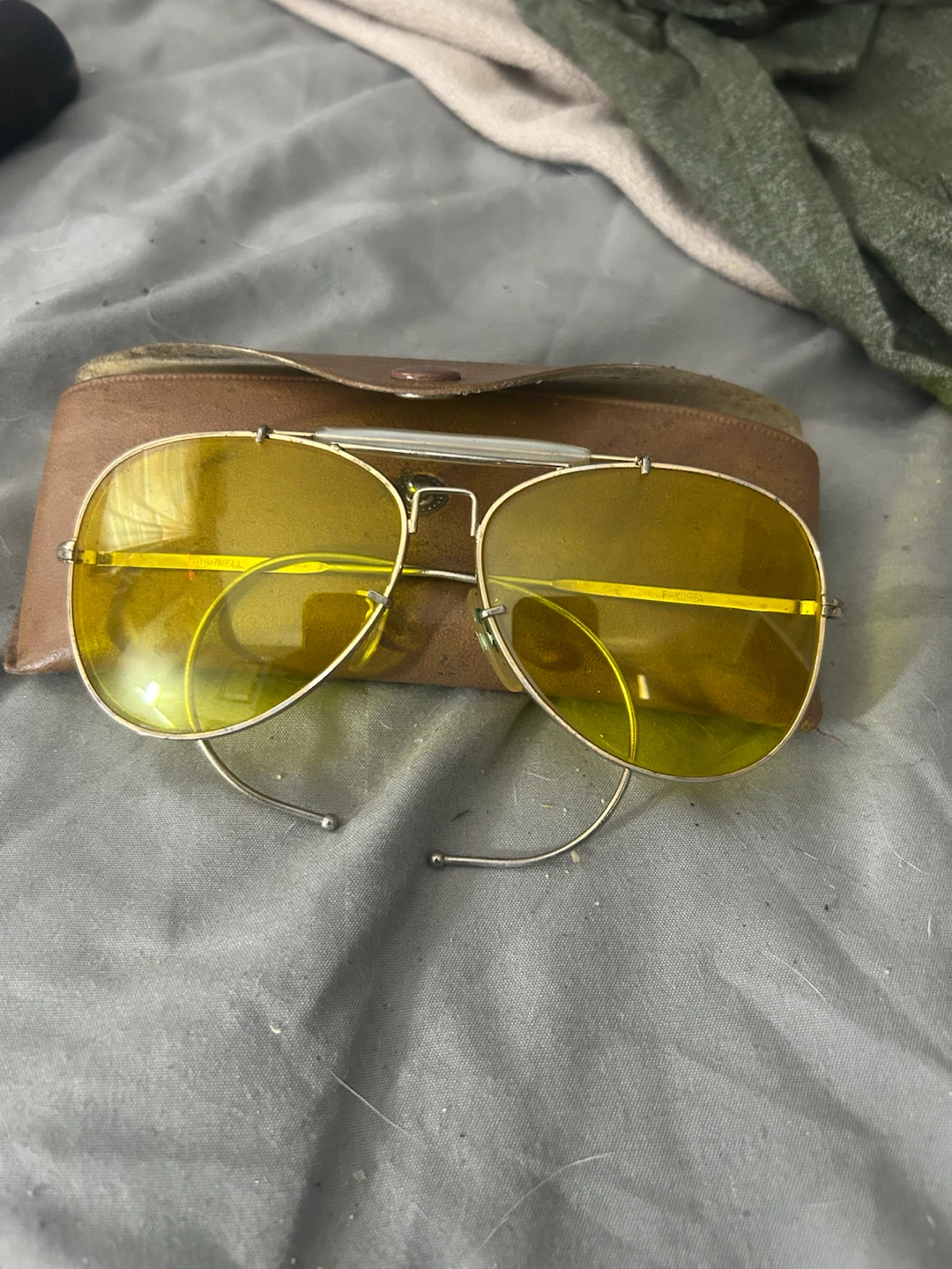 Bushnell Aviator Sunglasses with Case - photo 3