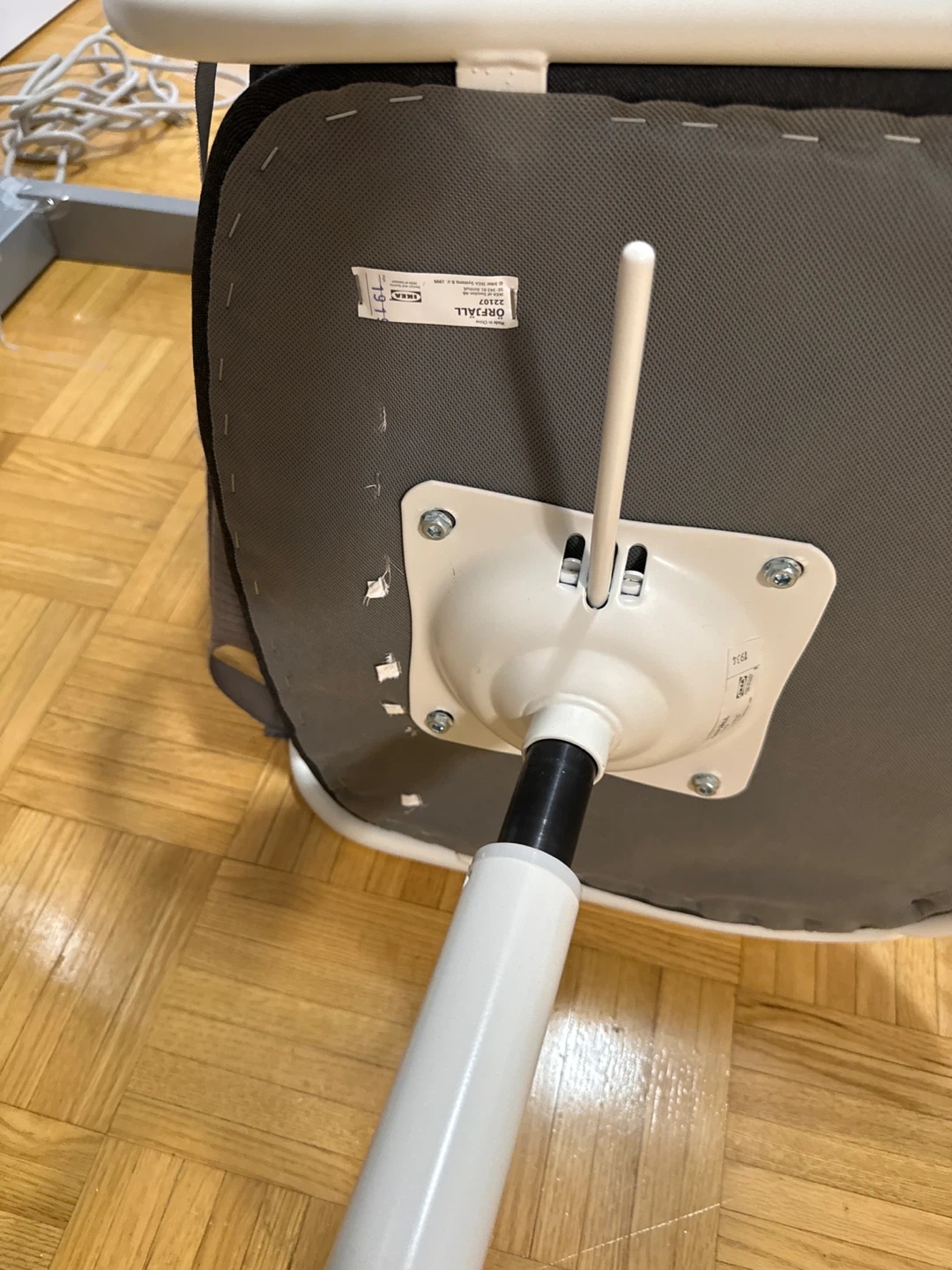 IKEA "OMFALL" Office Chair with Cushion - photo 2