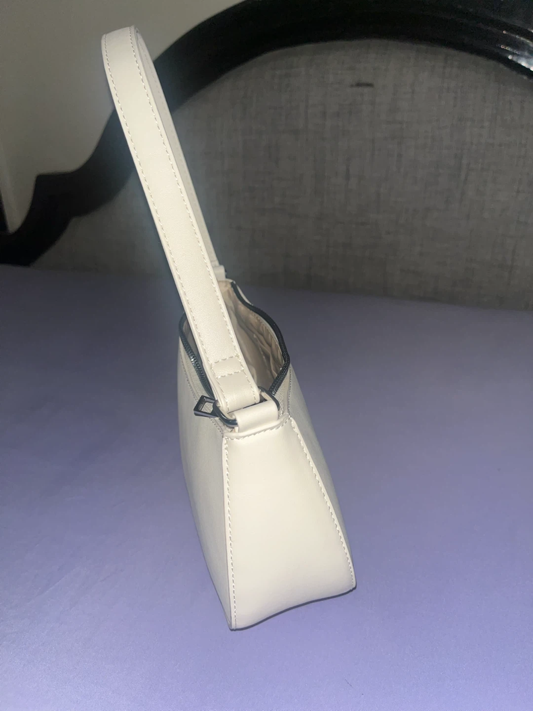 Pure white hand bag