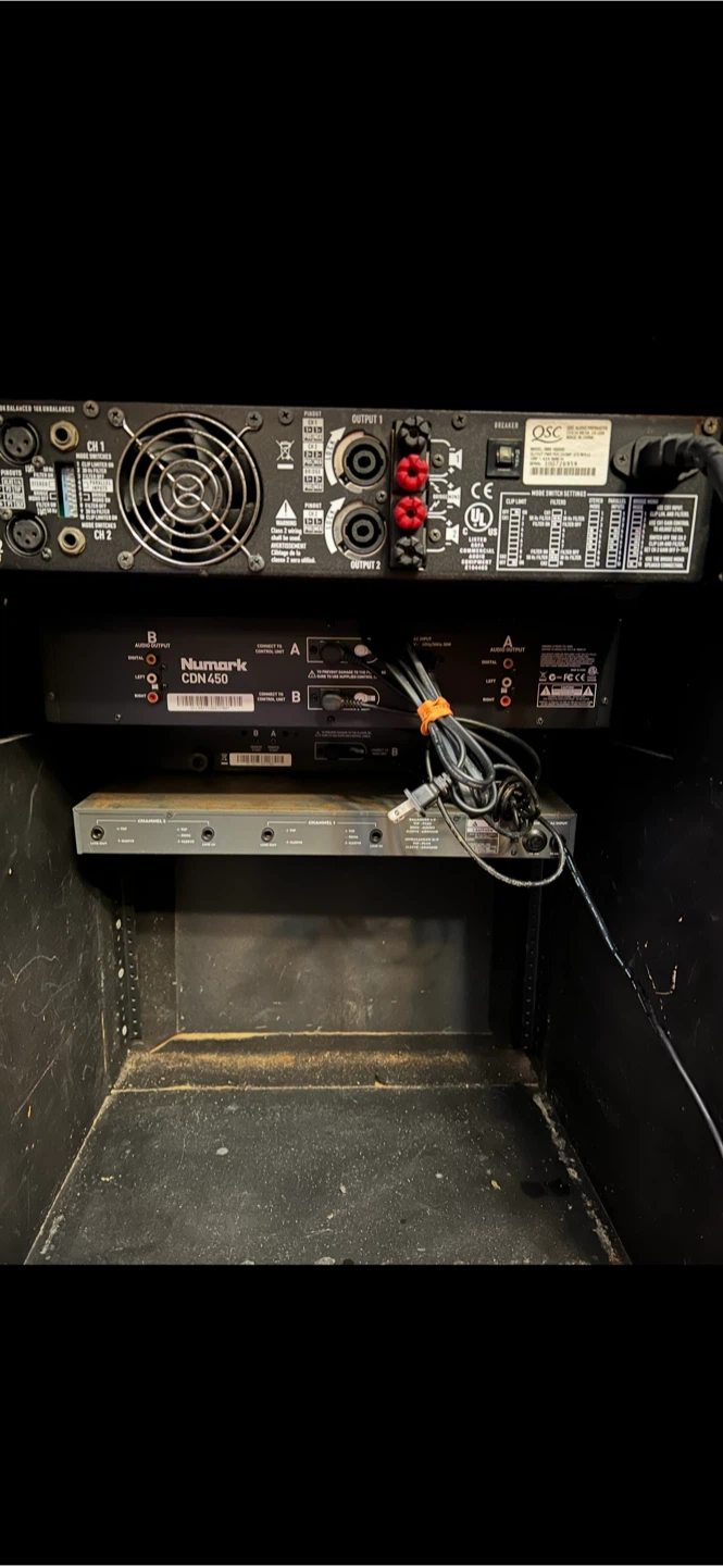 Numark CDN450 and QSC Audio DJ Rack System - photo 2