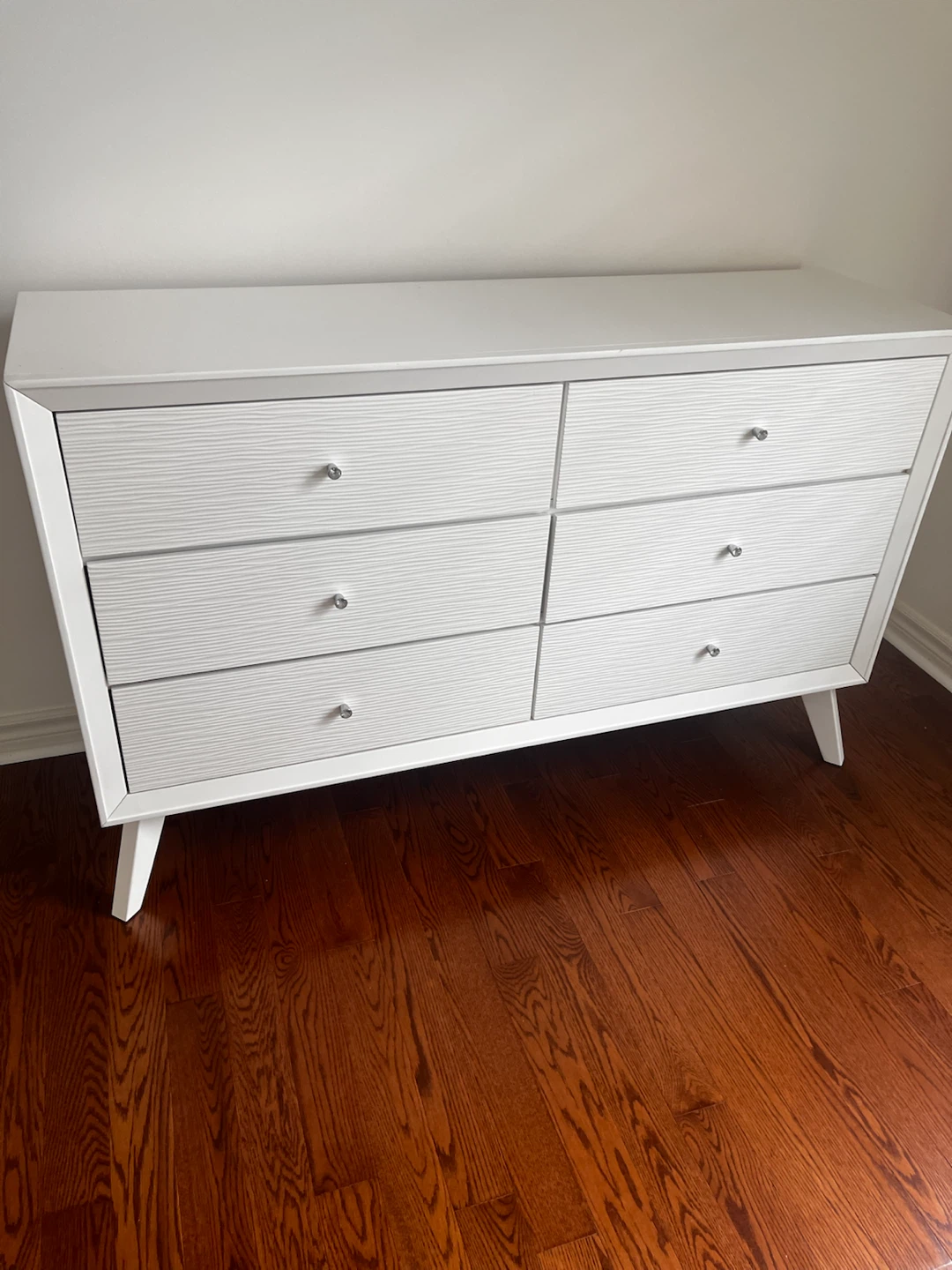 Brand New White bedroom set - photo 2