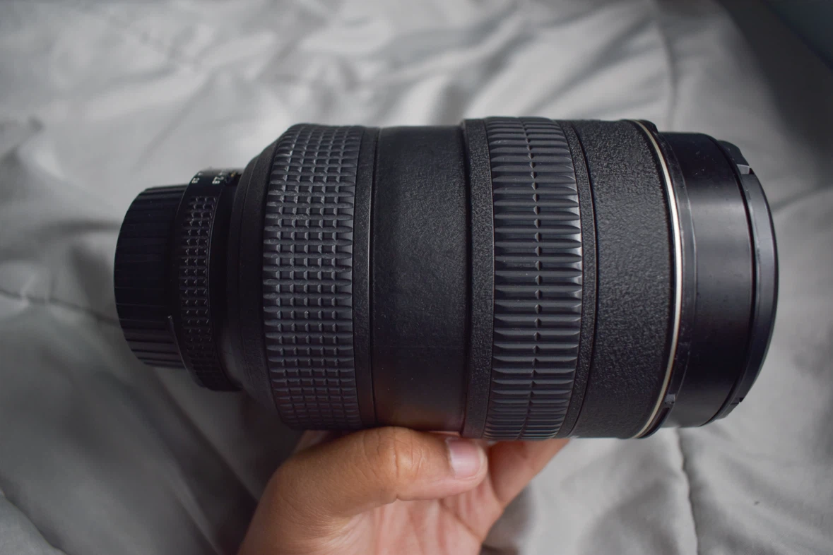 Nikon AF-S NIKKOR 28-70mm f/2.8D ED Lens - photo 3
