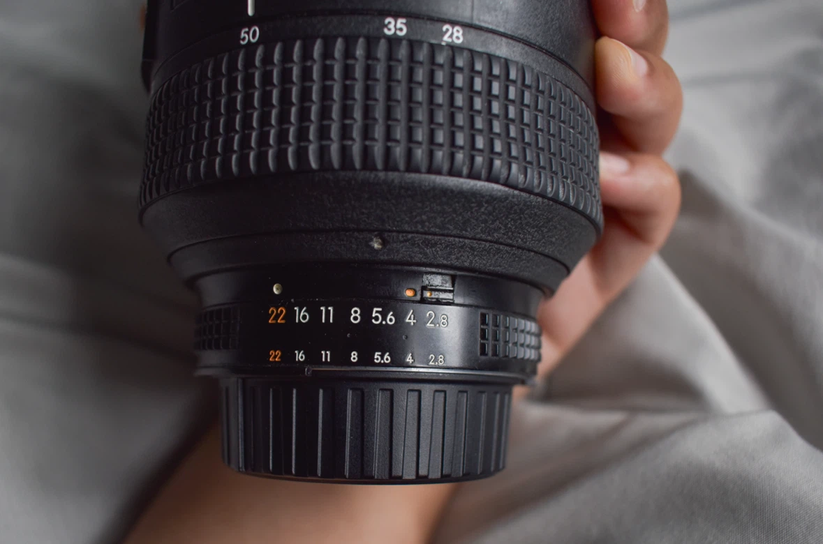 Nikon AF-S NIKKOR 28-70mm f/2.8D ED Lens - photo 5