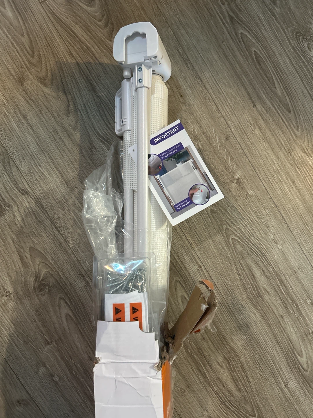 Retractable Safety Gate - White