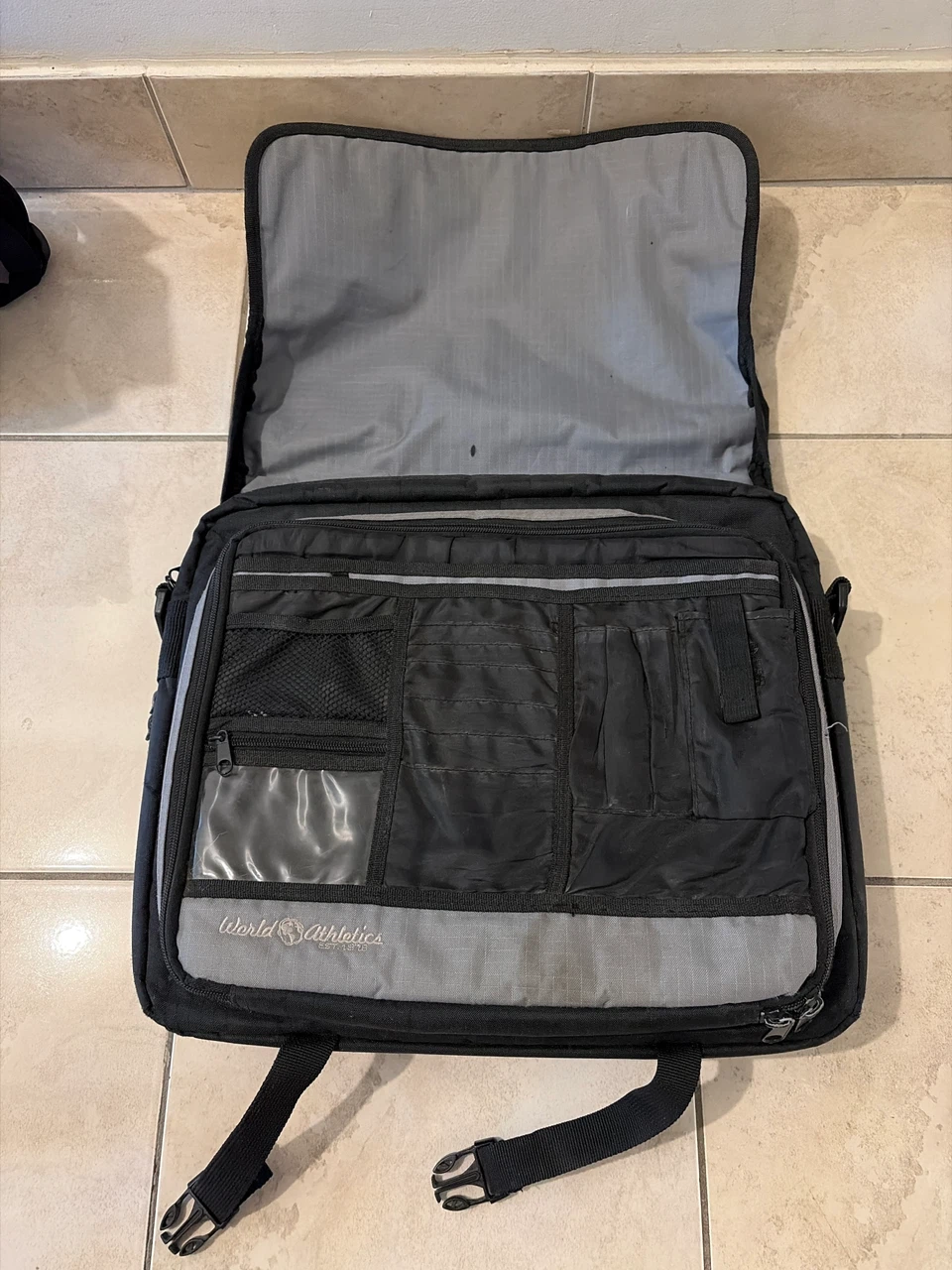 World Athletics Messenger Bag - photo 2