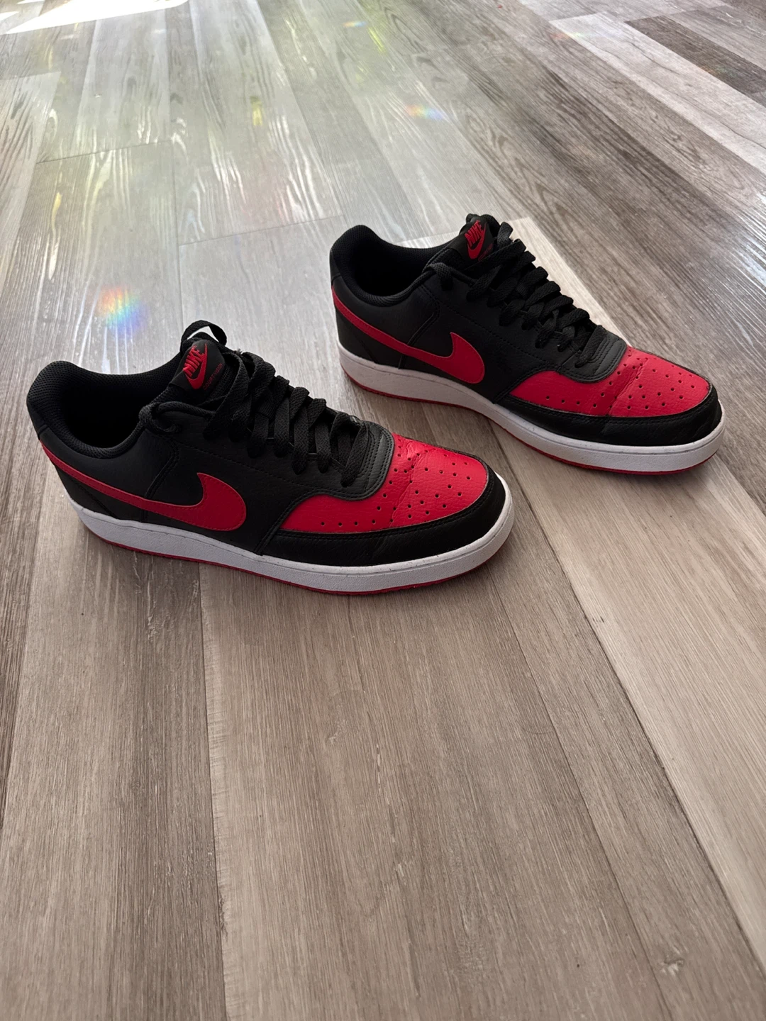 Nike Men's Black and Red Sneakers SIZE 10