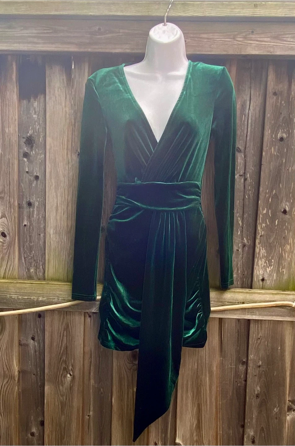 SHEIN Green Velvet Long Sleeve V-Neck Dress Size S