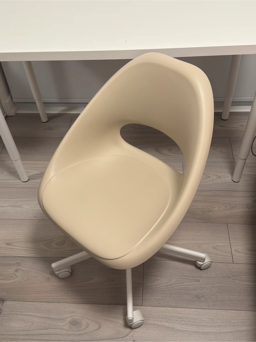 IKEA Table and Chair - photo 3