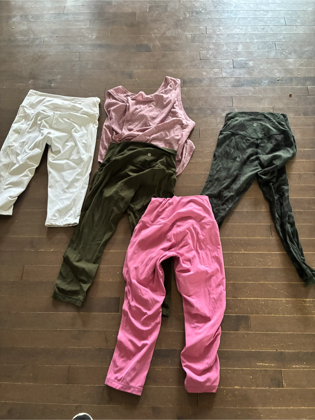 Lululemon Athletica Lot of 4 Athleisure Bottoms & Top